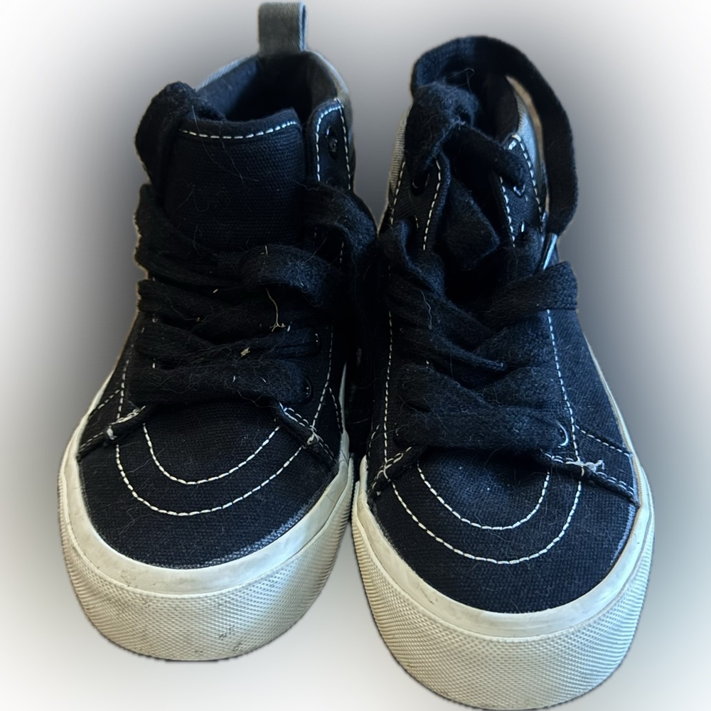 Old Navy Kids Black High-Top Sneakers